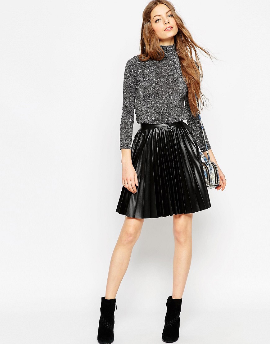 Leather Pleated Skirt 36