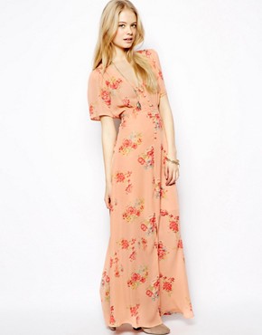 Imagen 1 de Vestido largo con un bonito estampado floral de ASOS
