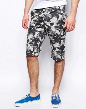 New Look Skater Shorts in Floral Print 