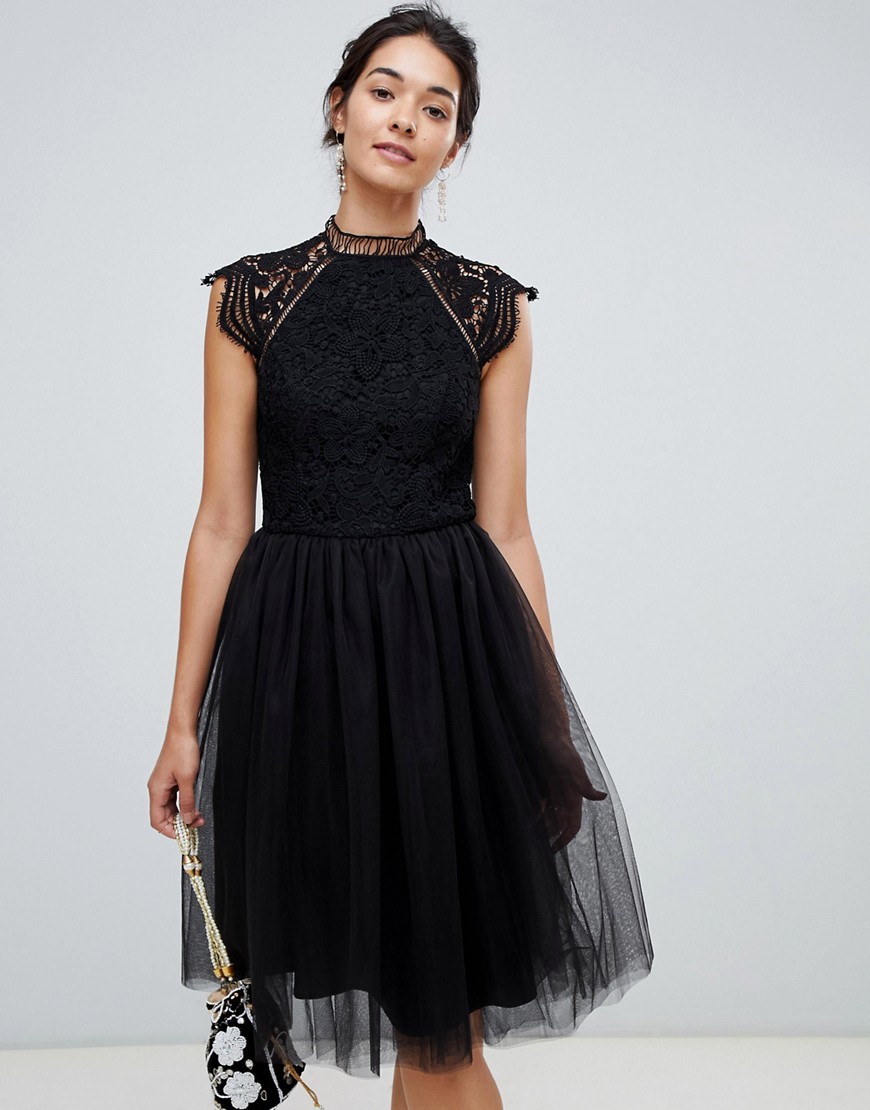 Imagen principal de producto de Vestido de encaje 2 en 1 con falda de tul en negro de Chi Chi London - Chi Chi London