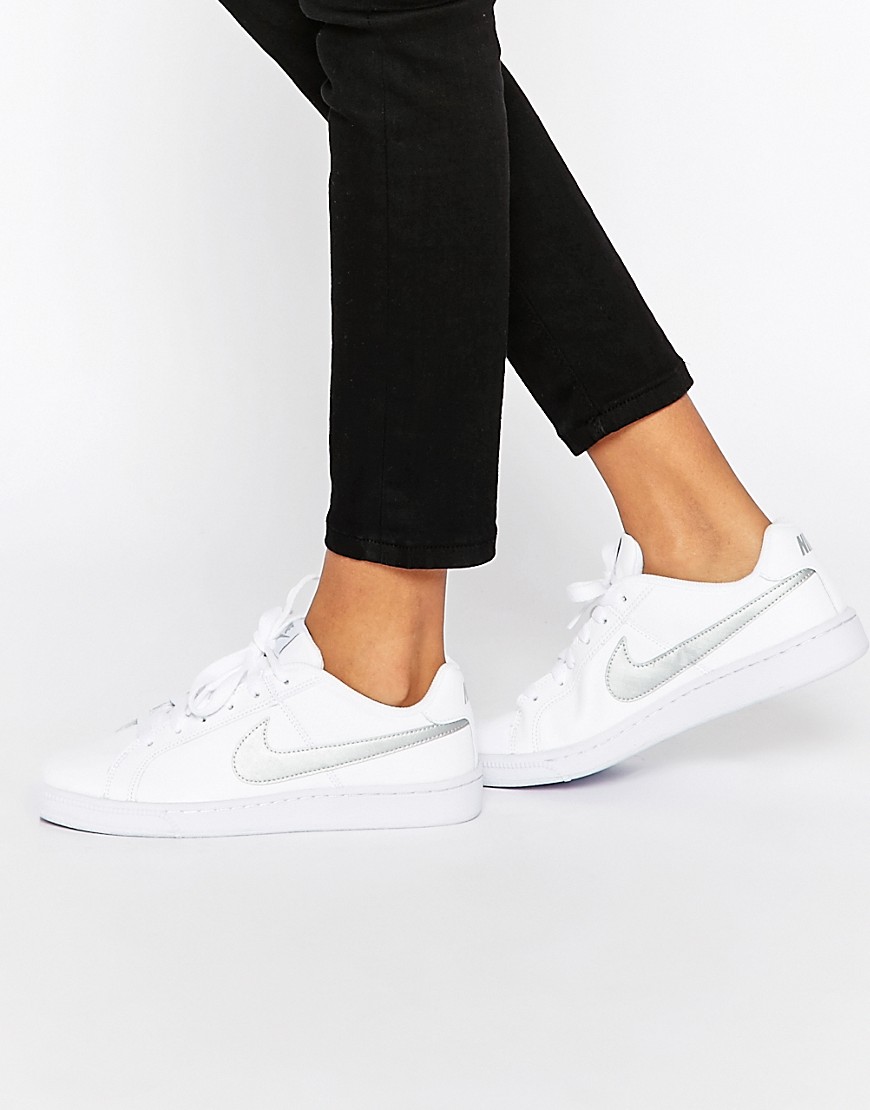 Imagen principal de producto de Zapatillas de deporte en blanco y plateado Court Royale de Nike - Nike