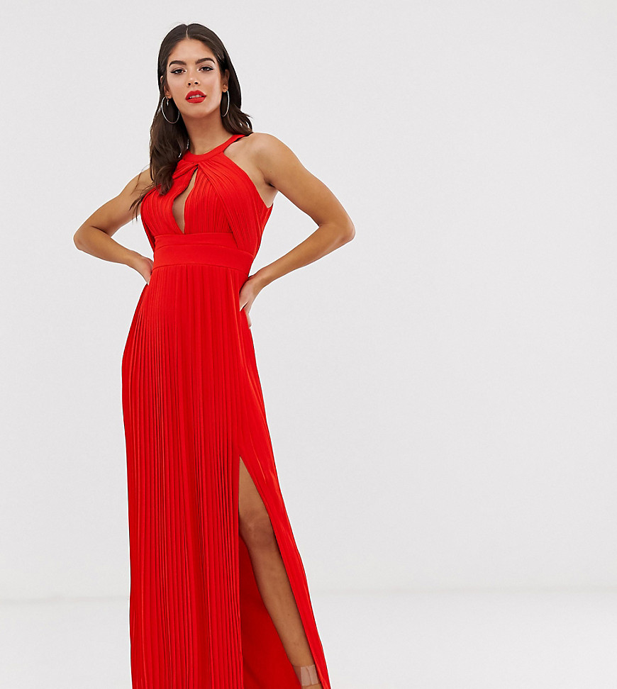 Платье  - Красный цвет