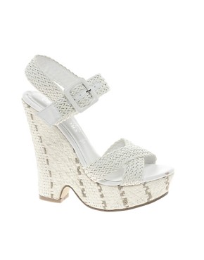 New Look EC Strand Woven White Strappy Unit Heeled Sandals