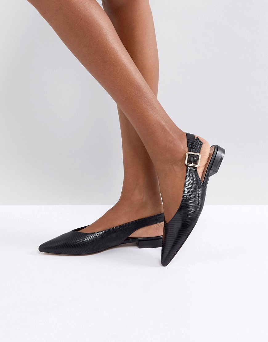 Imagen principal de producto de Zapatos planos con diseño en punta y tira trasera de Carvela - Carvela