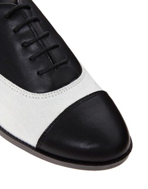 Imagen 3 de Zapatos Oxford monocromáticos Jameson de New Look