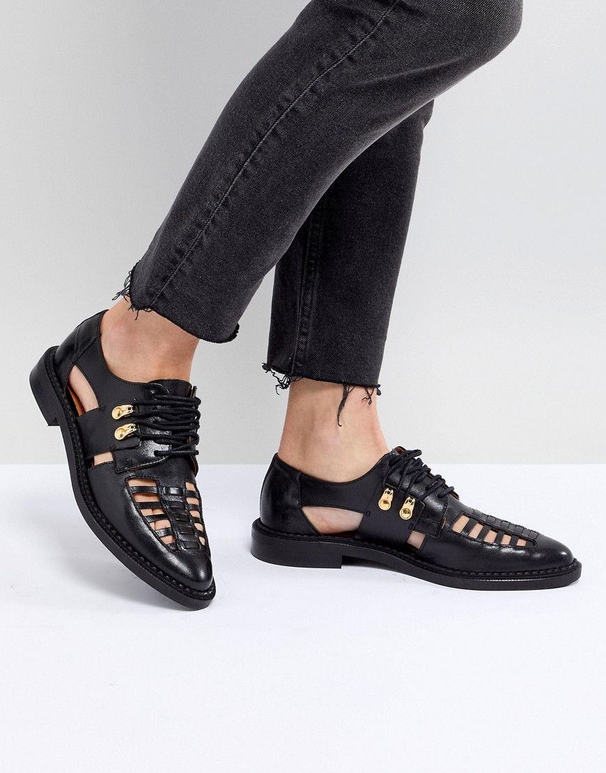 Imagen principal de producto de Zapatos planos con cordones y detalle enrejado en cuero de Selected Femme - Selected