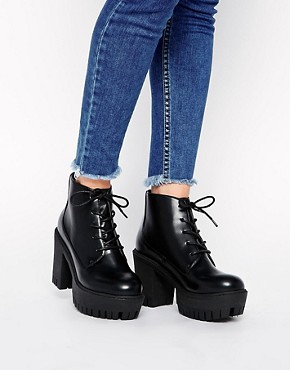 ASOS EMPTY SPACES Ankle Boots 