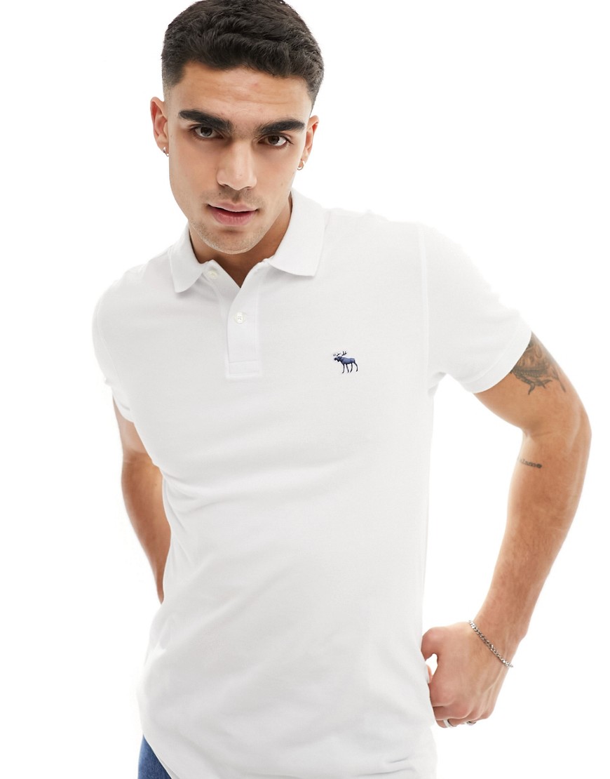 Abercrombie & Fitch elevated icon logo pique polo in white