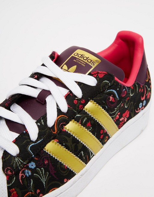 Shoes: superstar, adidas, floral sneakers, flowers, wit, flowers 