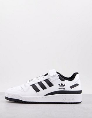 Forum low trainers in white and black