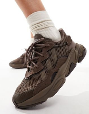 Ozweego trainers in dark brown