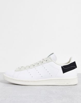 Parley Stan Smith trainers in white with black heel detail