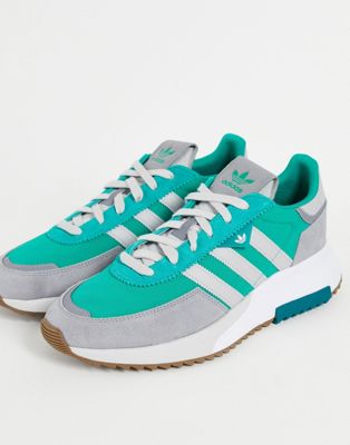 Retropy F2 trainers in grey and green