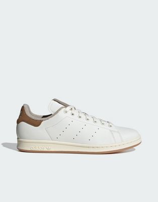 stan smith trainer in white and bronze
