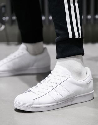 Superstar trainers in triple white