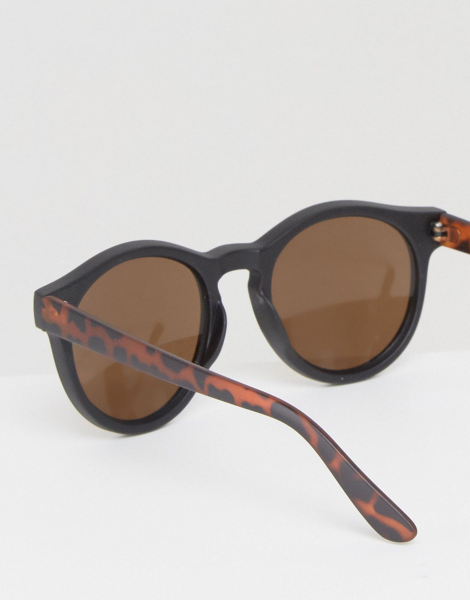 AJ Morgan Round Sunglasses With Contrast Sides