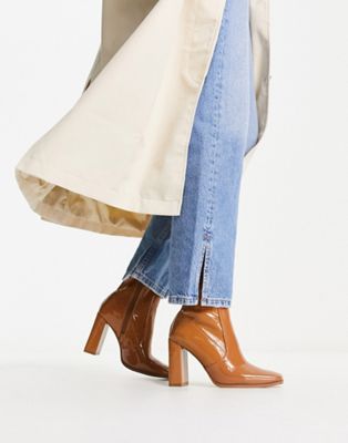 Audrella high ankle boots in caramel patent