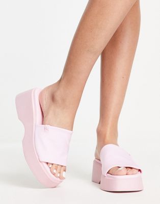 Yassu chunky mule sandals in pink