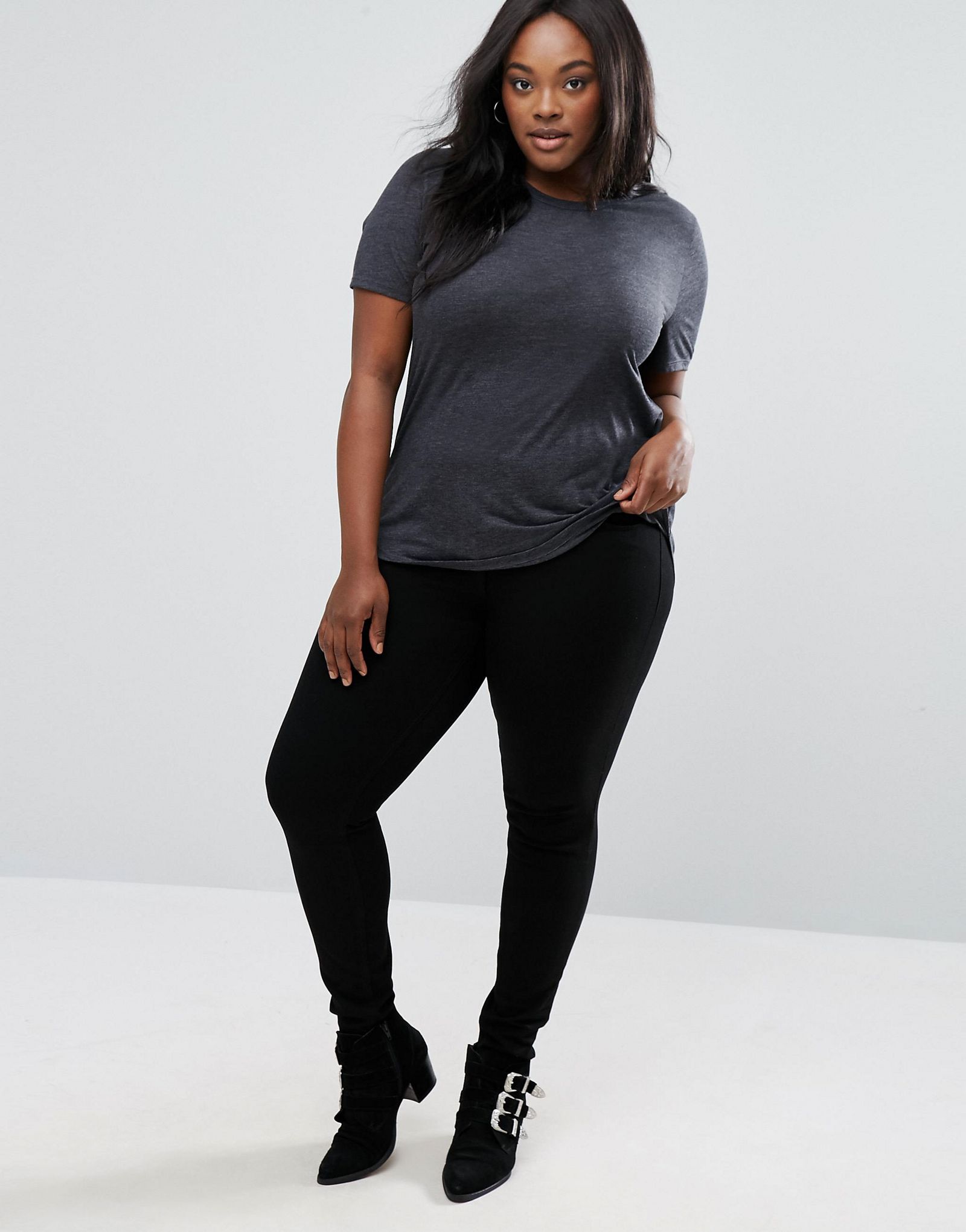 ASOS CURVE The Ultimate T-Shirt With Curved Hem