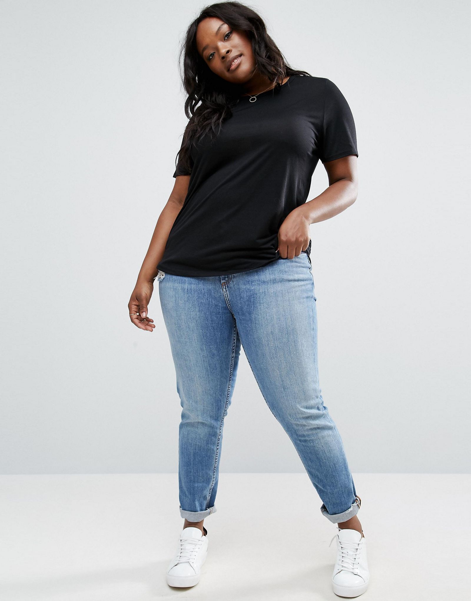 ASOS CURVE The Ultimate T-Shirt With Curved Hem