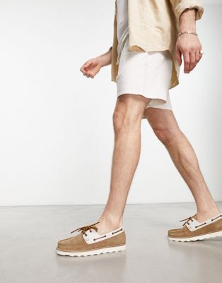 boat shoes with contrast details in beige