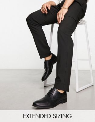 derby shoes in black leather
