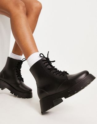 Galaxy chunky lace up wellies in black