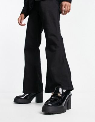 loafers in black patent faux leather