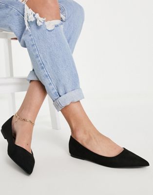 Lucky pointed ballet flats in black