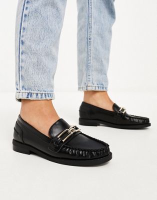 Melodic slim loafer with chain in black