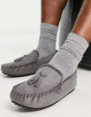 moccasin slippers in grey with faux fur lining