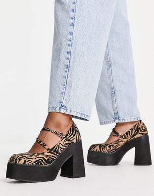 Pavlova chunky high heeled shoes in zebra