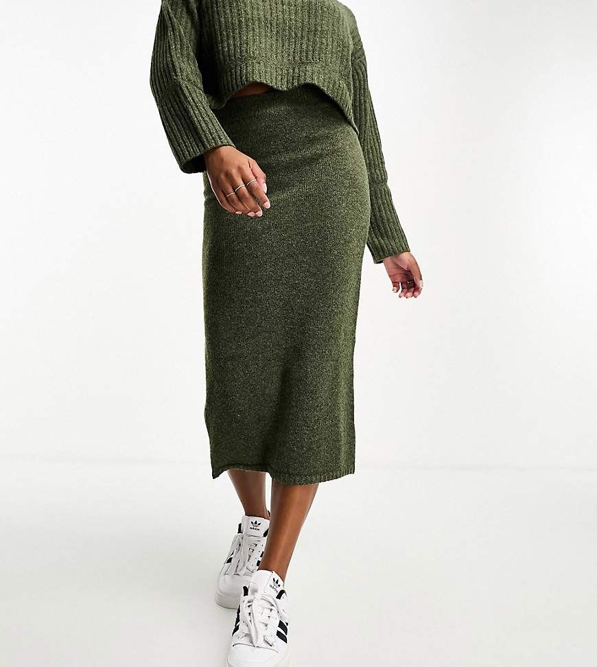 ASOS DESIGN Petite co-ord knitted chunky rib midi skirt in khaki-Green