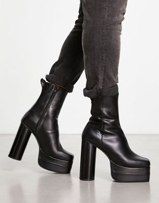 platform heeled chelsea boot in black faux leather