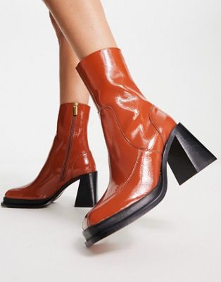 Restore leather mid-heel boots in tan patent