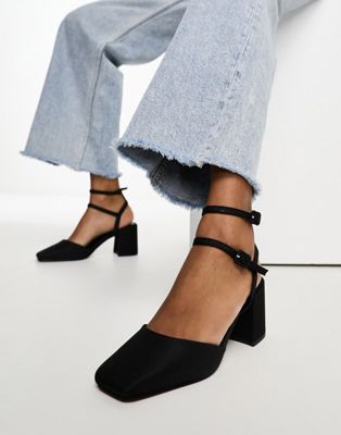 Saffy block heeled mid shoes in black