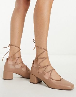 Shay ghillie tie leg block heeled shoes in beige
