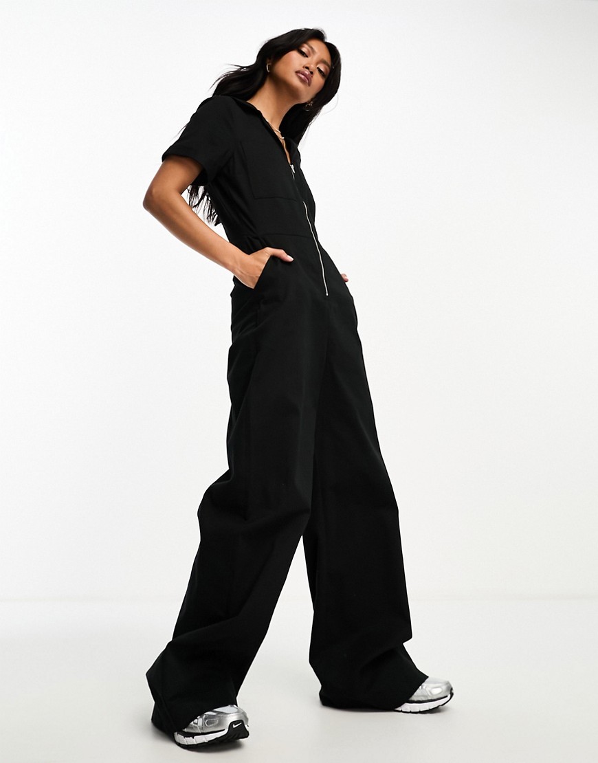ASOS DESIGN twill collared jumpsuit with wide leg in black-Green