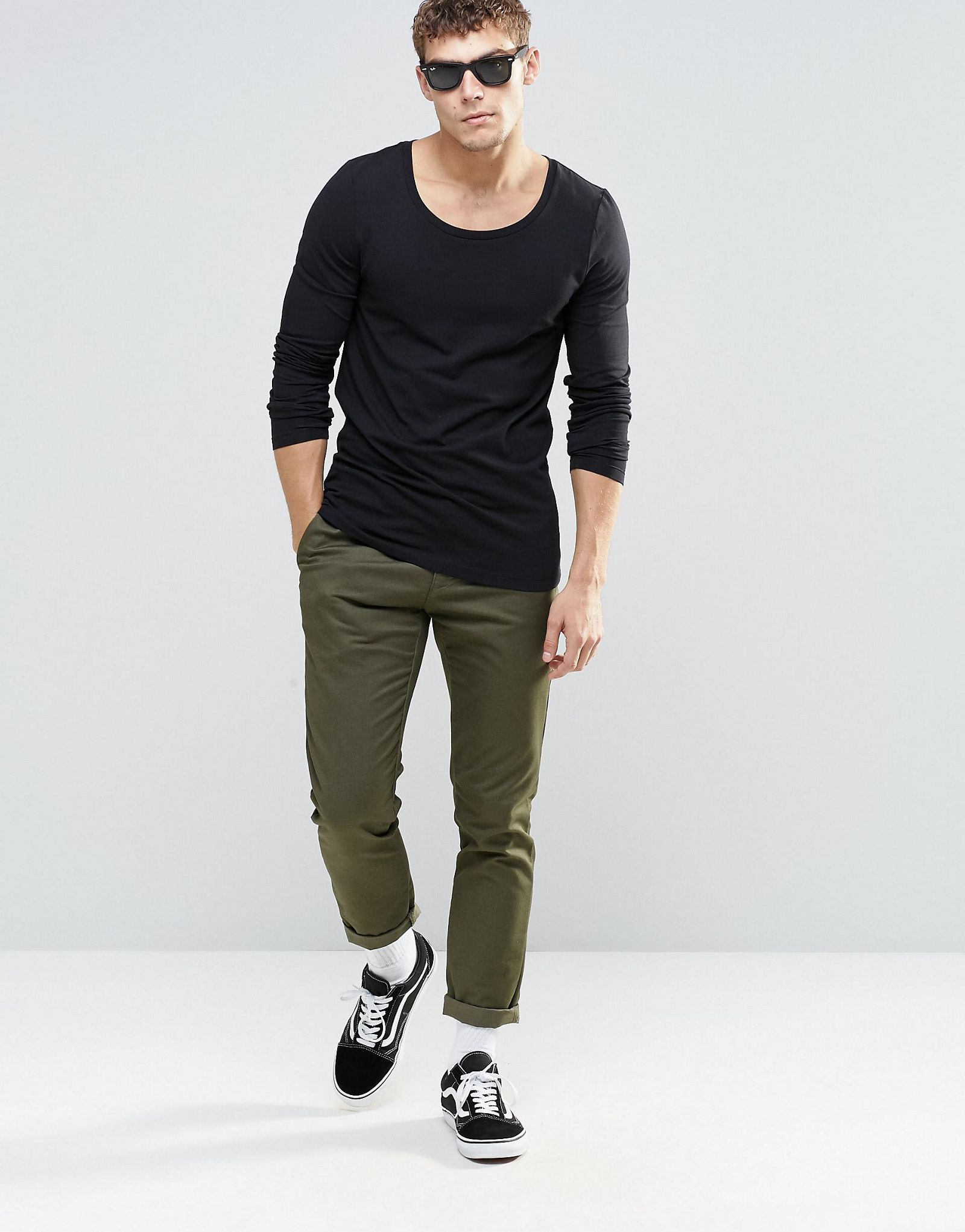 ASOS Muscle Long Sleeve T-Shirt With Scoop Neck In Black