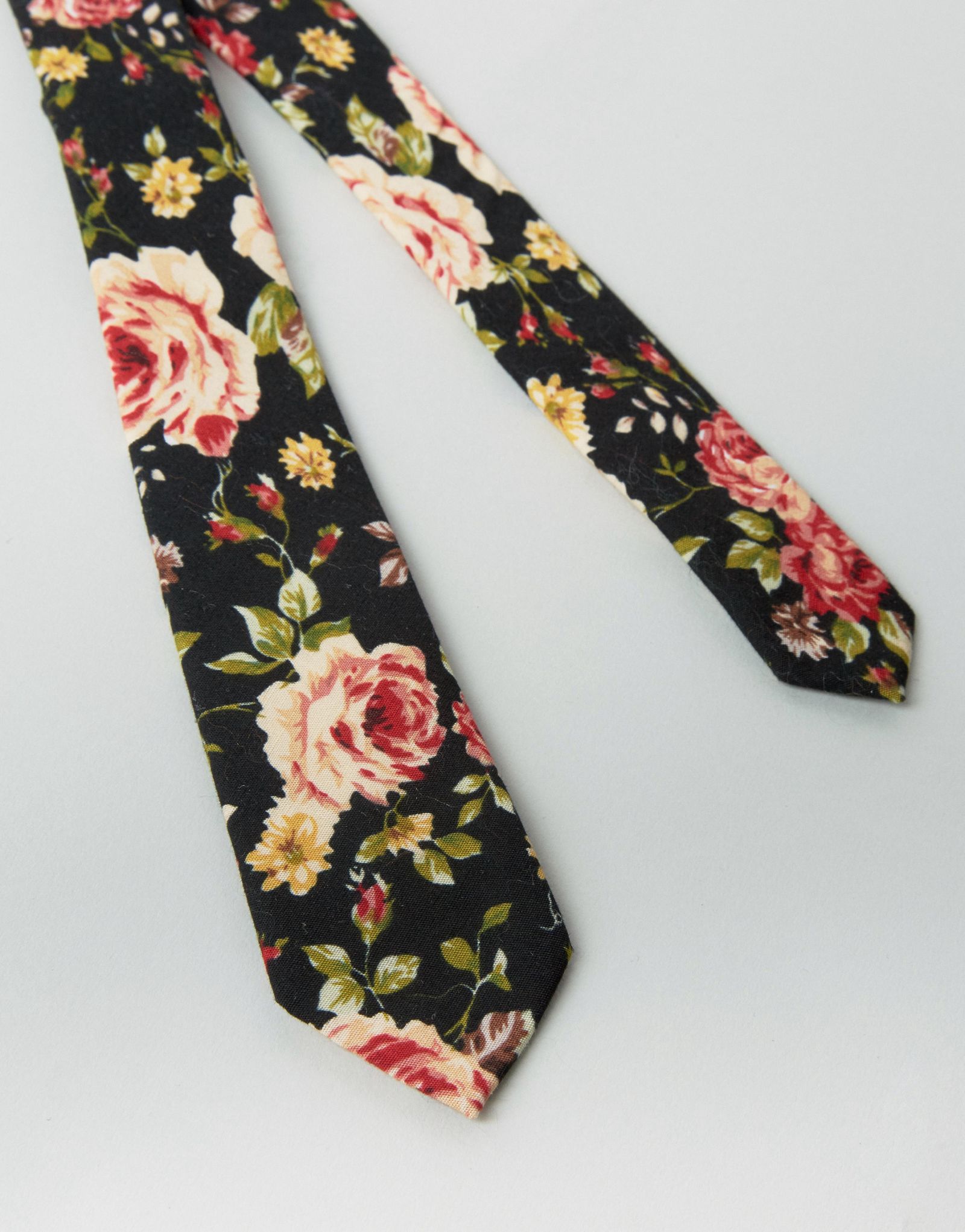 ASOS Slim Tie In Dark Floral