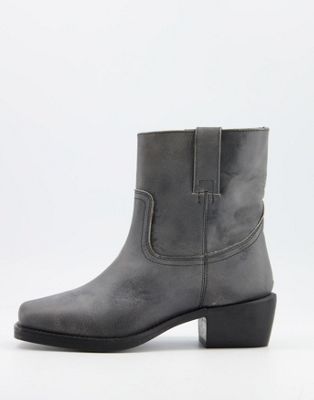 Maxine square toe pull on boots in grey leather