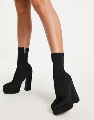 clancy heeled ankle boot in black