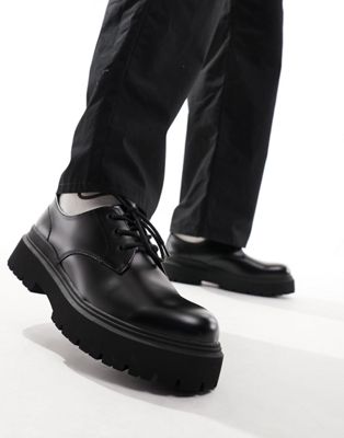 smart shoe in black
