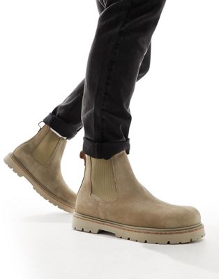 Highwood chelsea boots in taupe suede