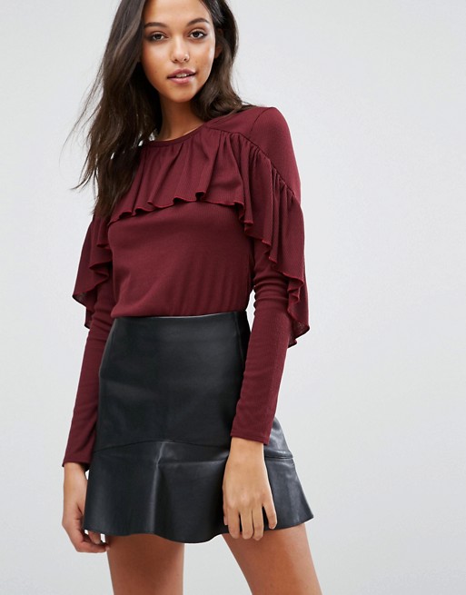 http://images.asos-media.com/products/boohoo-top-a-manches-longues-et-a-volants/7353538-1-burgundy?$XXL$&wid=513&fit=constrain