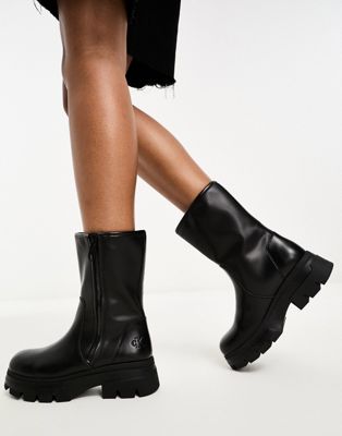 chunky combat zip boots in black