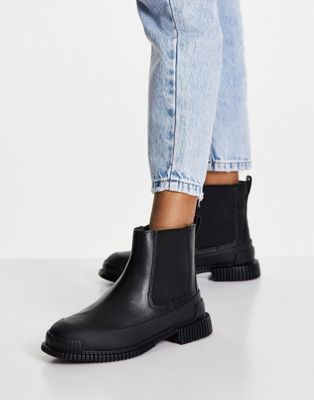 leather chelsea boots in black