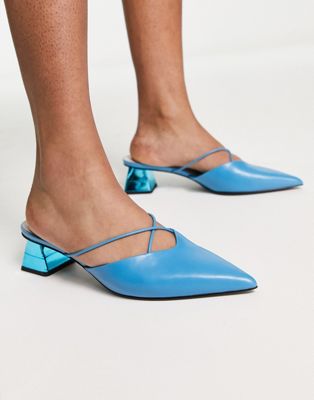 metallic heeled shoes in turquoise