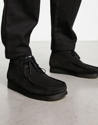 Wallabee boots in black suede