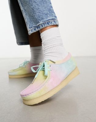 Wallabee shoes in pastel
